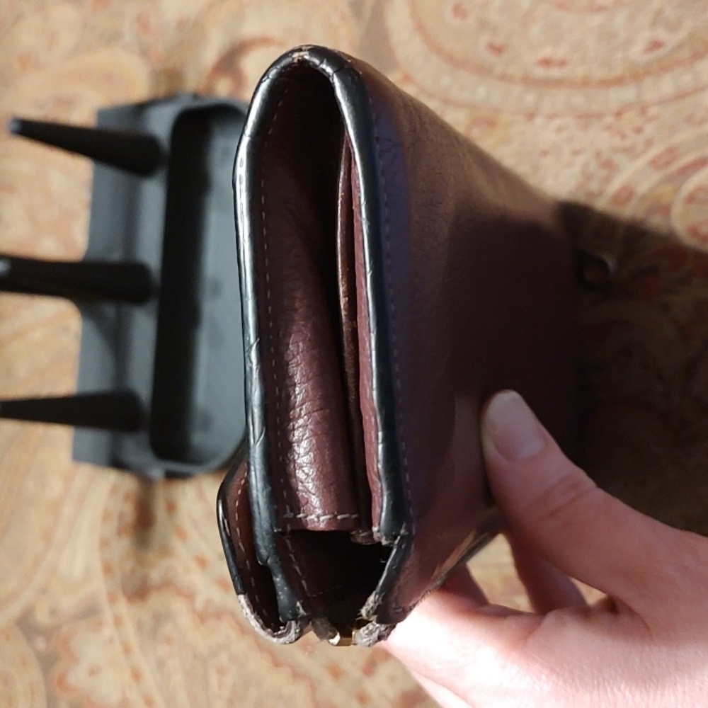 Chloe Multicolor leather long wallet $313 retail. GUC. - Picture 11 of 15